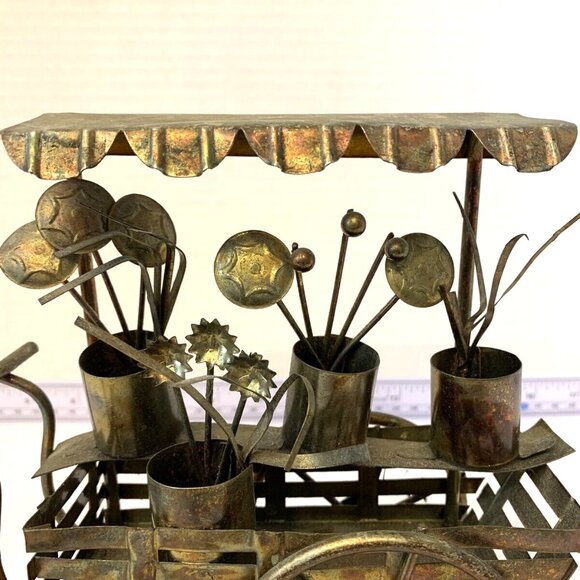 VINTAGE TIN METAL FLOWER CART TABLE DECOR BY APEX (6"X 6") - Picture 2 of 6
